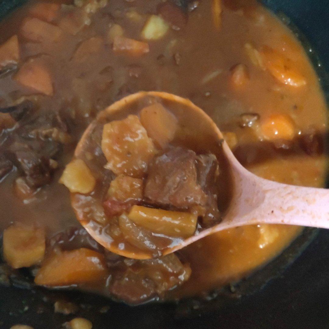 一个话唠包教包会的香浓红烩牛腩