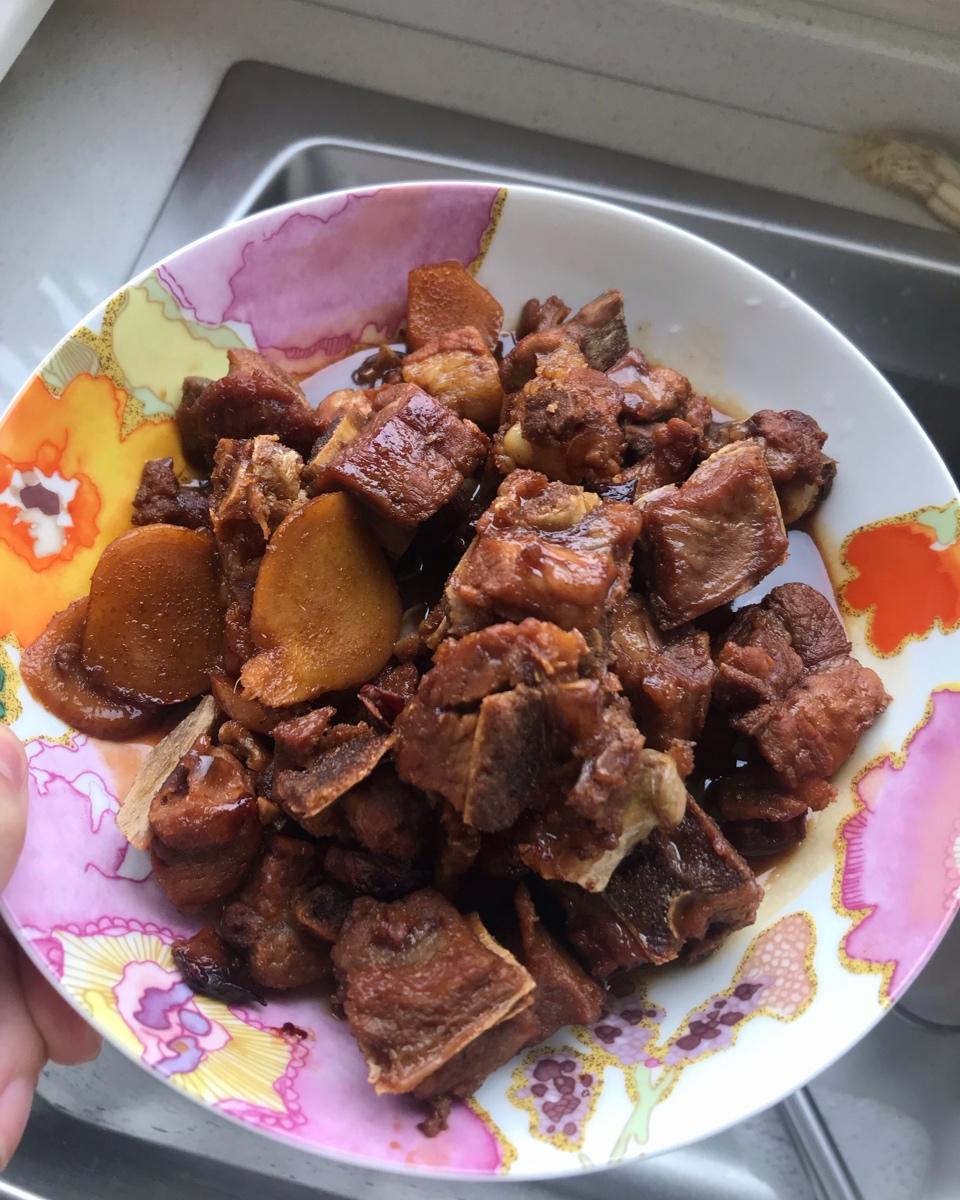 超级好吃的红烧小排