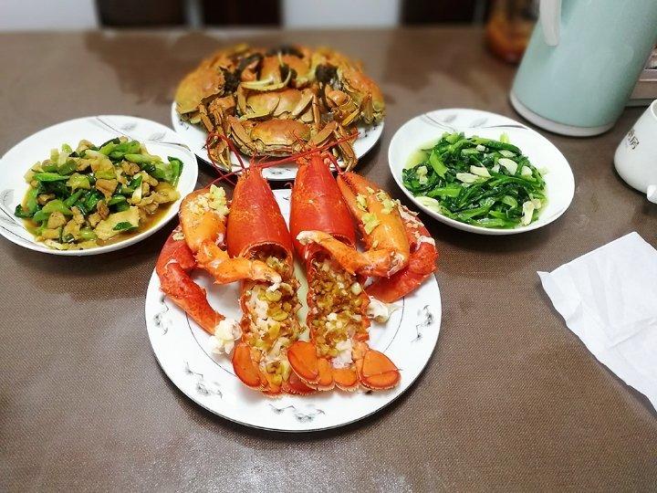 波士顿龙虾-一虾三吃