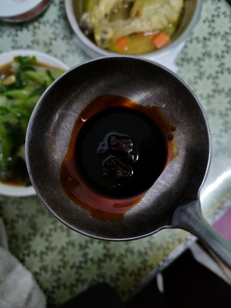 核桃壳煮鸡蛋的做法 步骤2