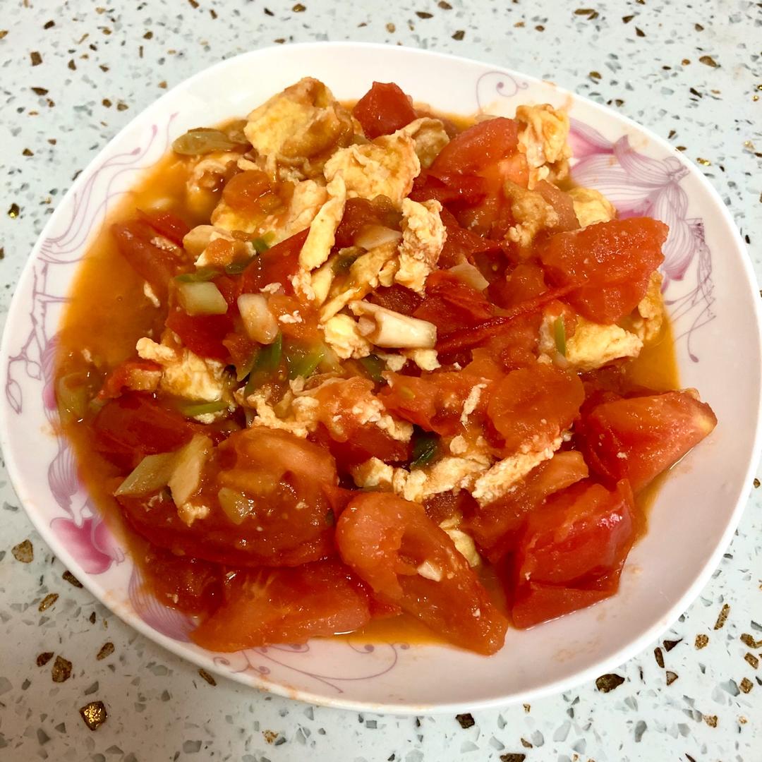番茄炒蛋（西红柿炒鸡蛋）