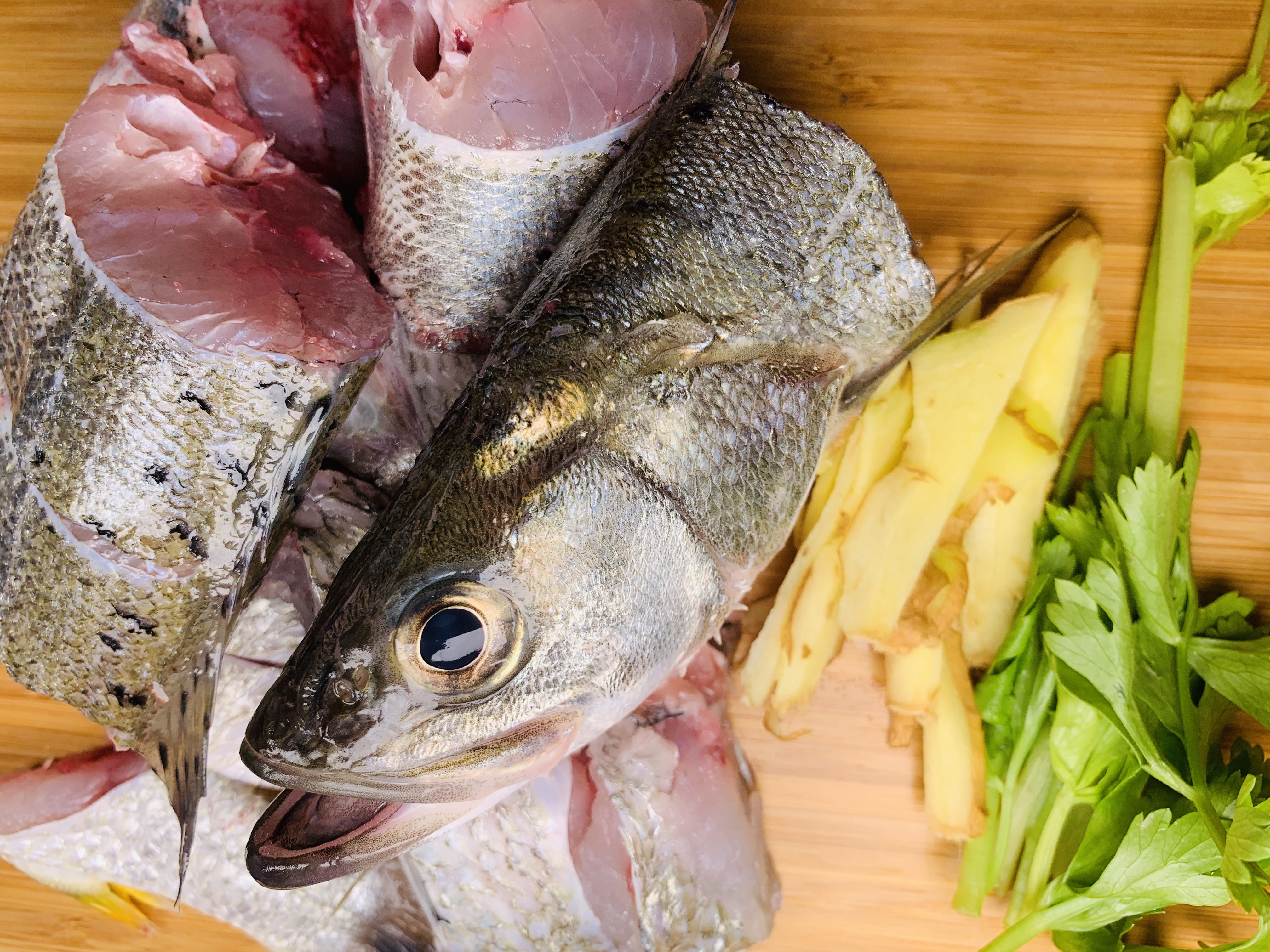 高优质蛋白鲜美鲈鱼汤的做法 步骤6