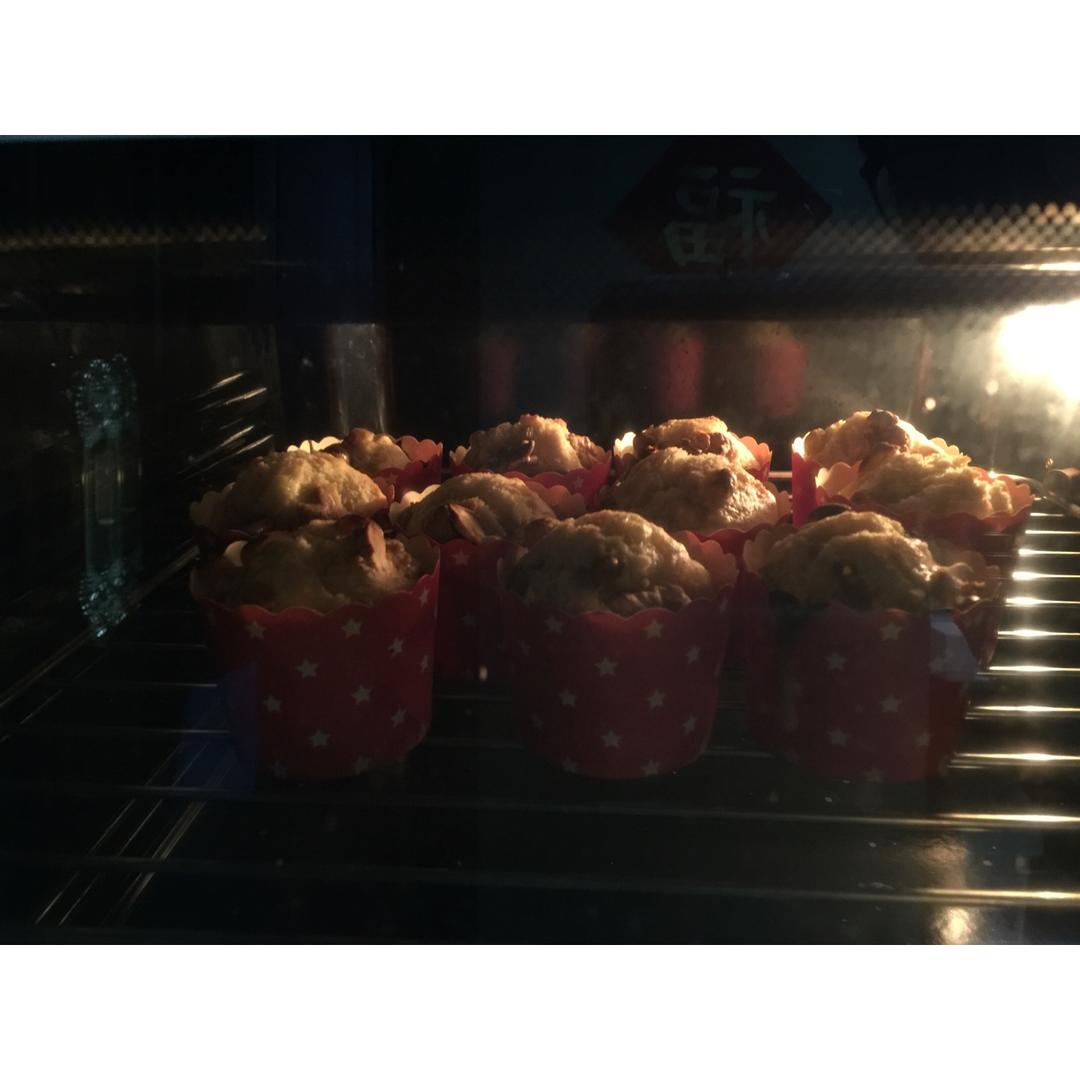 快手香蕉纸杯蛋糕