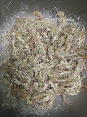 油炸蛎虾的做法 步骤2