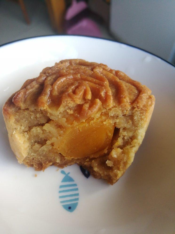 广式莲蓉（豆沙）蛋黄月饼（超详细步骤）