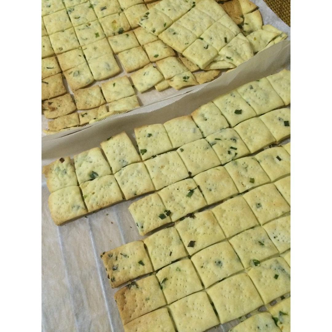 嘎嘣脆——香葱苏打饼干