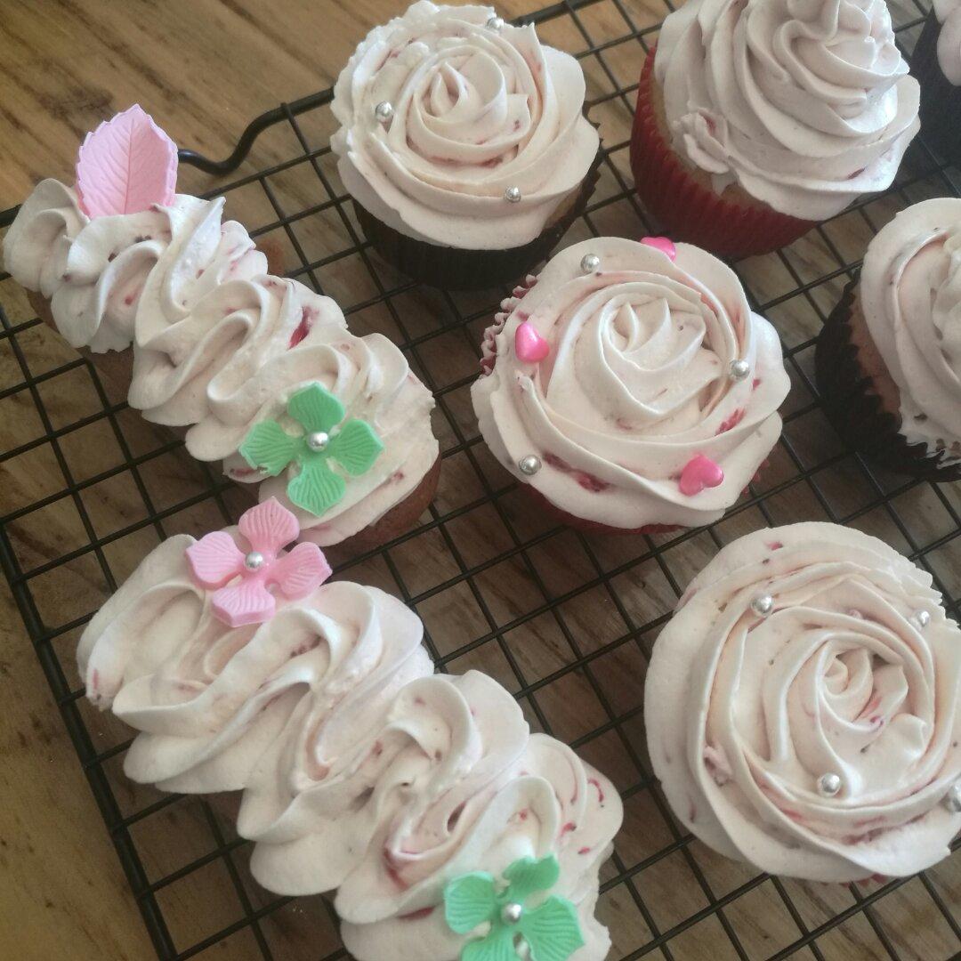 裱花嘴挤花大全：各式各样的 Cupcake纸杯蛋糕挤法