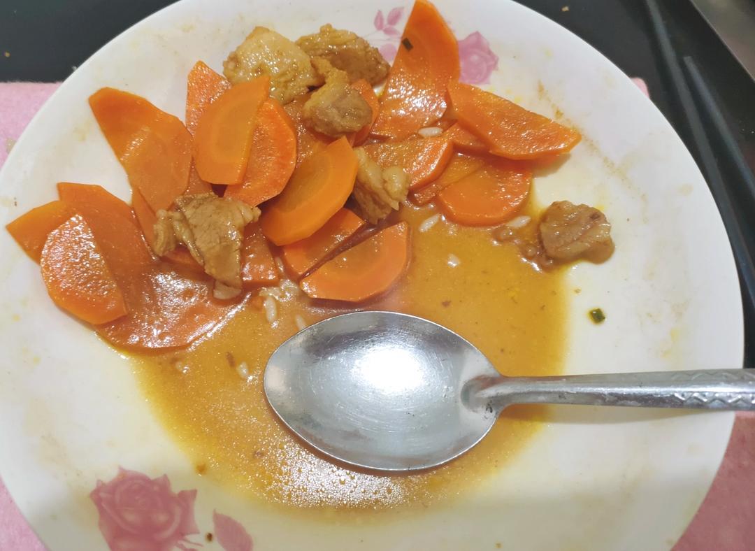 家常胡萝卜炒肉