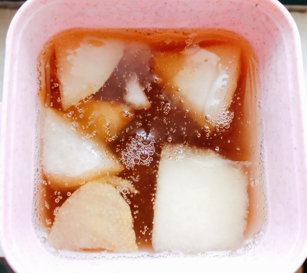 桃胶雪燕雪梨炖冰糖