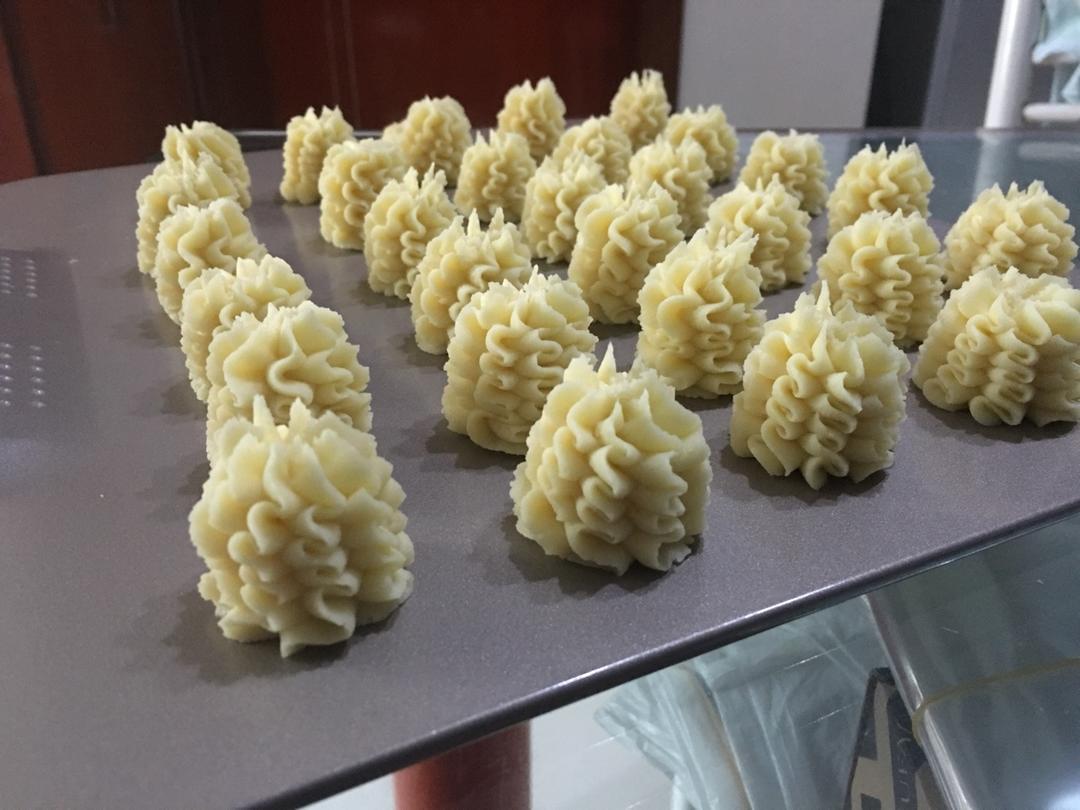 被业界猜了很久的网红牛油小花曲奇配方，酥的掉渣
