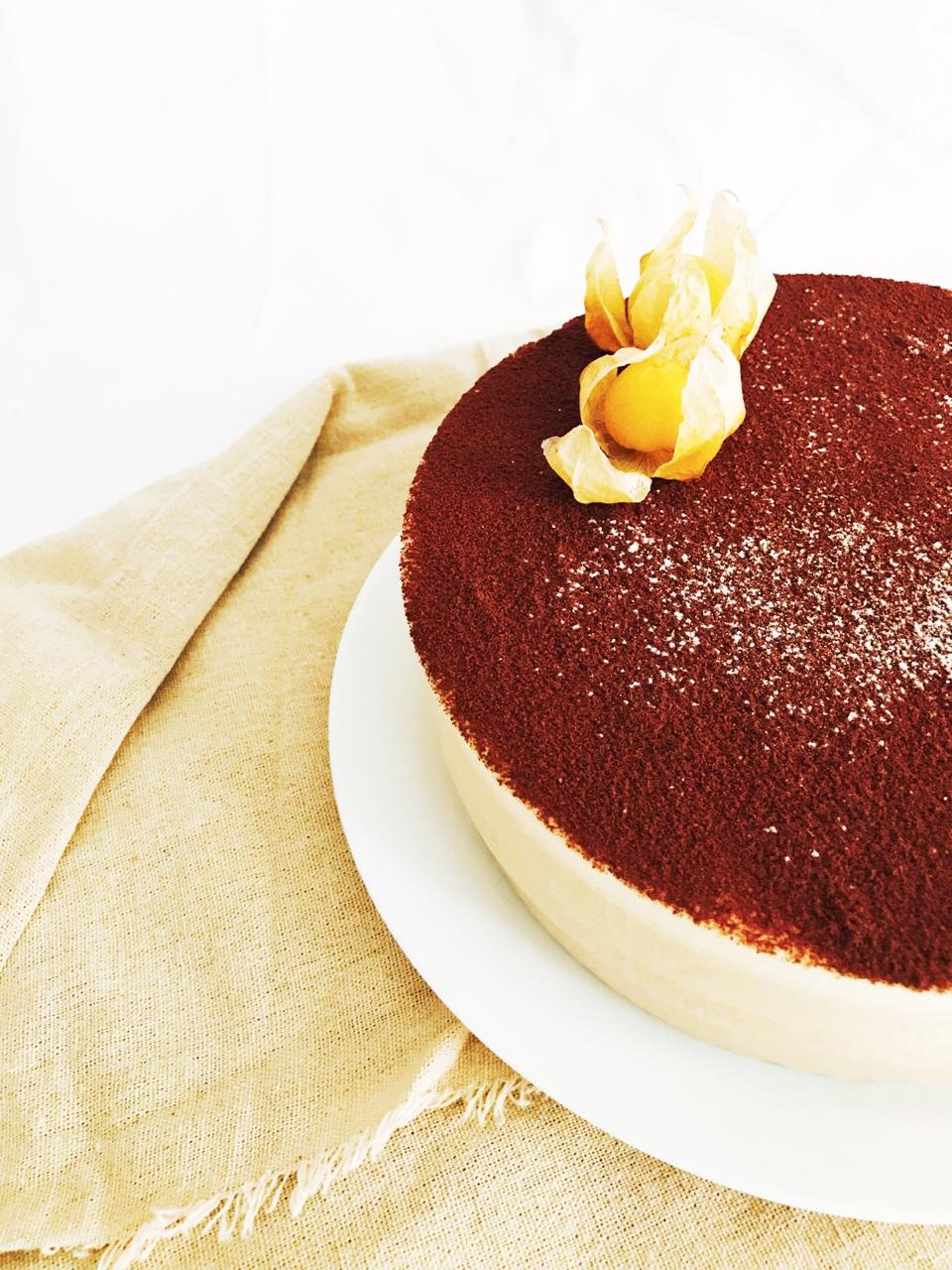 溜达猪猪21做的渐变咖啡慕斯配马斯卡彭冻芝士(附白巧克力淋面配方)