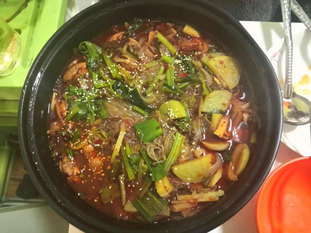 比店里好吃的重庆鸡公煲！