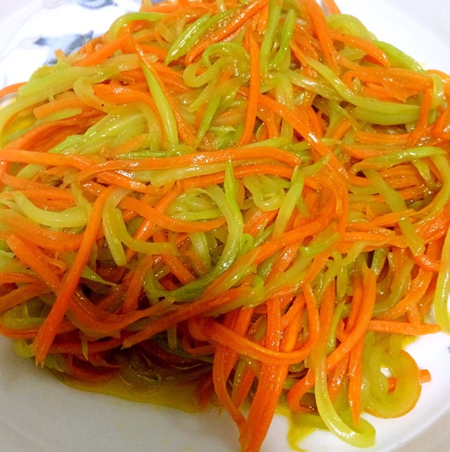 清炒双丝（莴笋、胡萝卜）