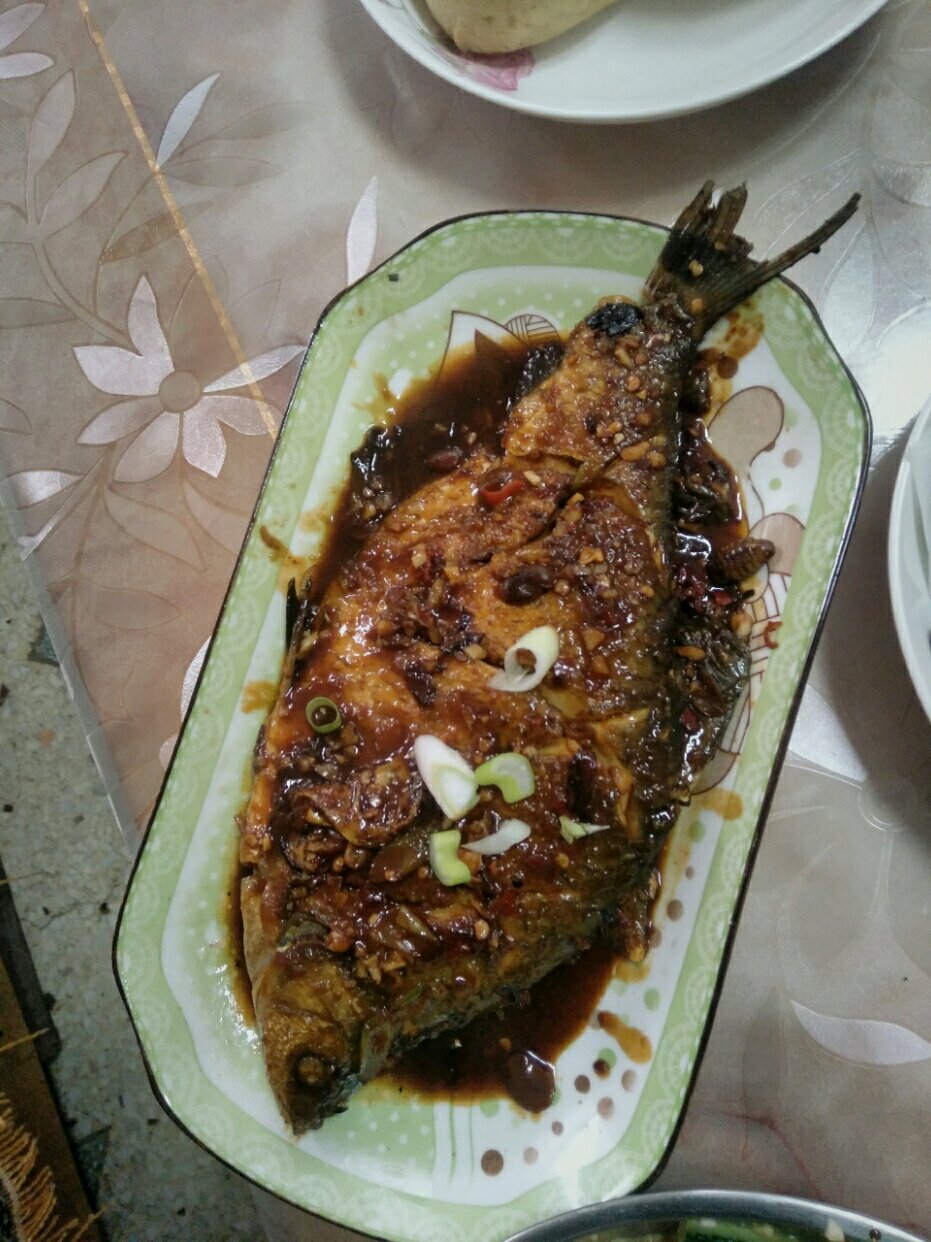 红烧鲳鱼（热菜）
