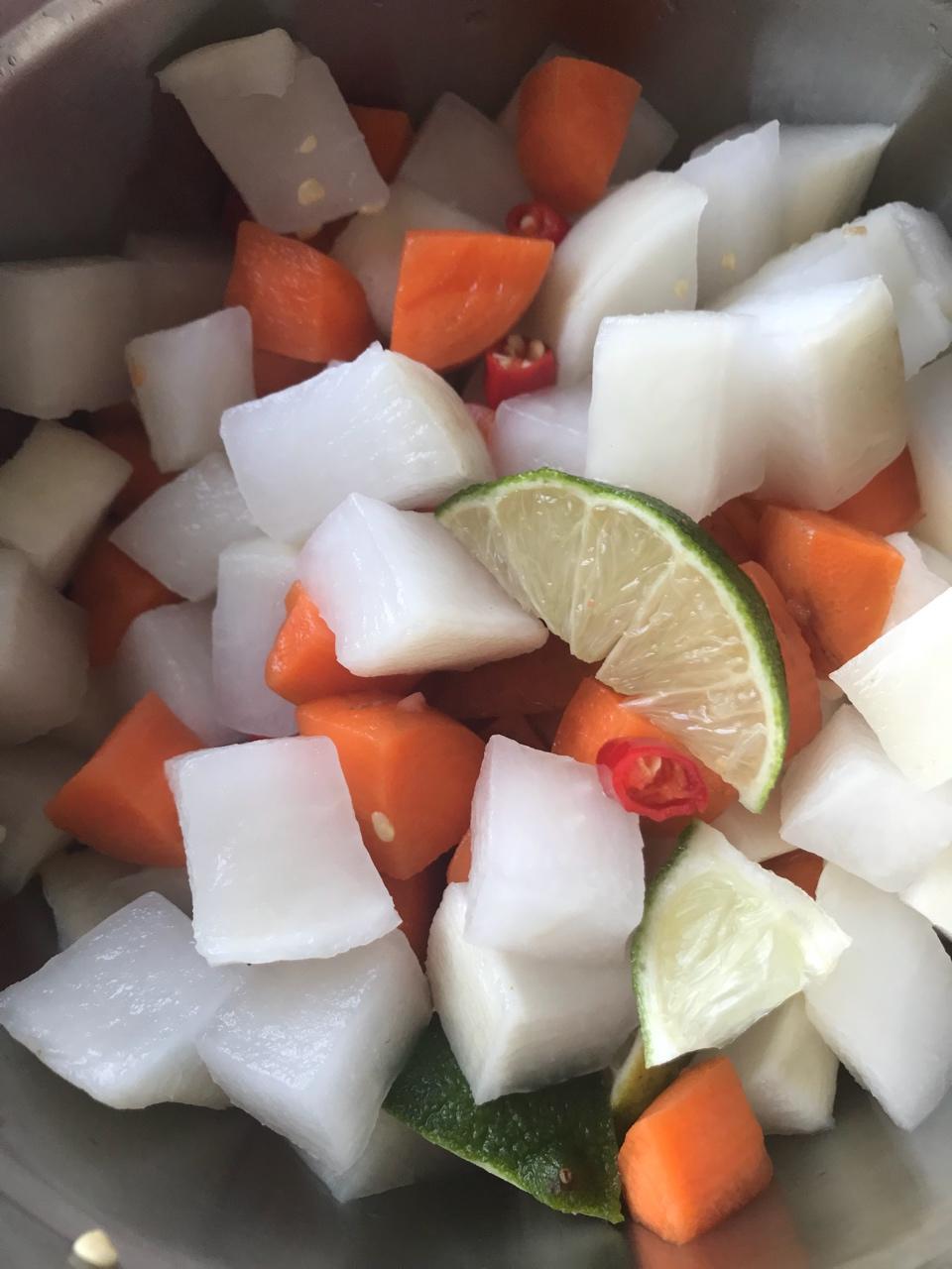 脆爽萝卜丁（开胃小菜）