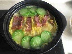 火腿白菜砂锅汤的做法 步骤7