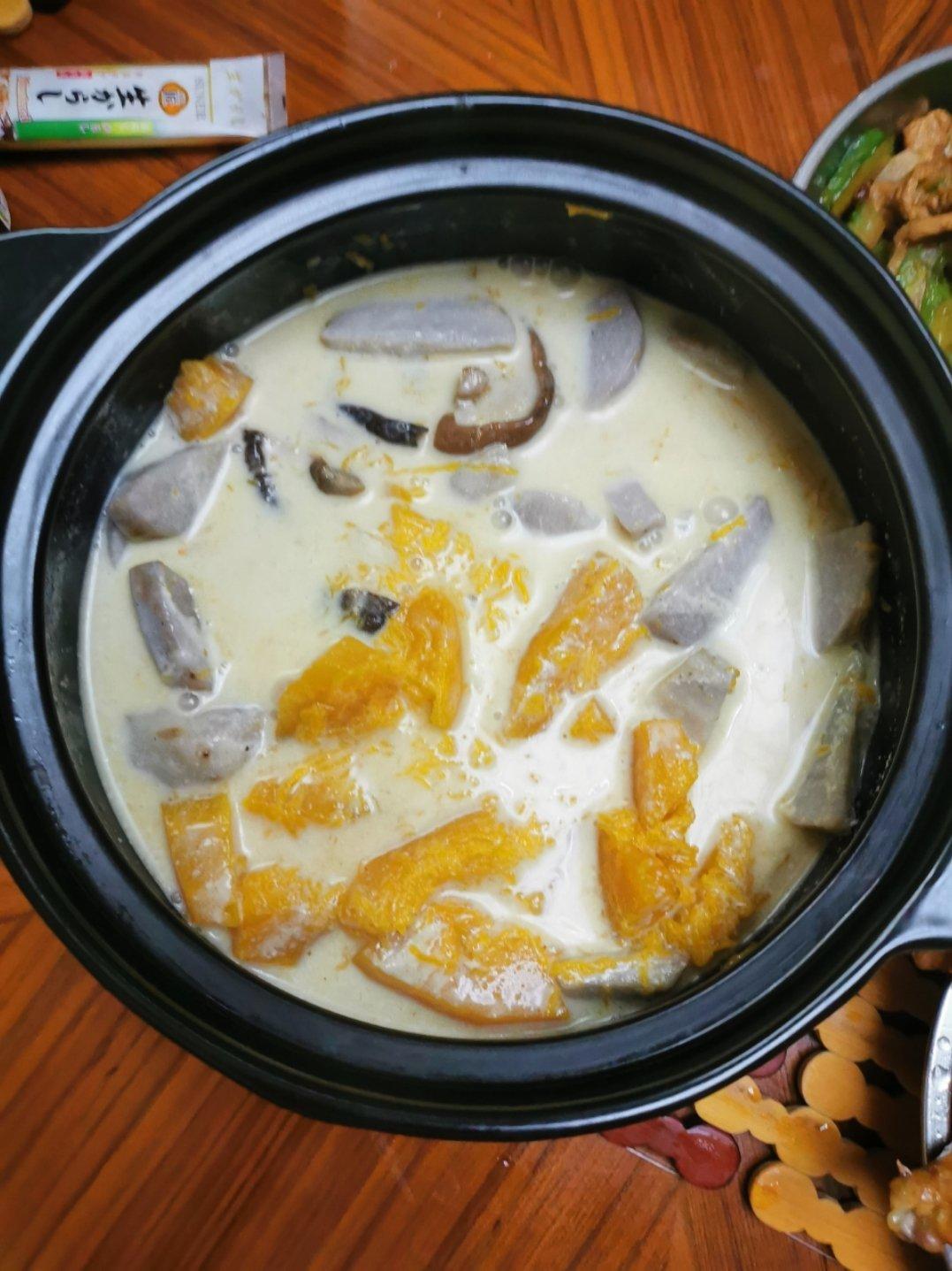 椰汁香芋南瓜煲
