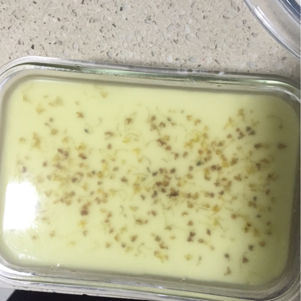 “会动的”椰汁桂花糕