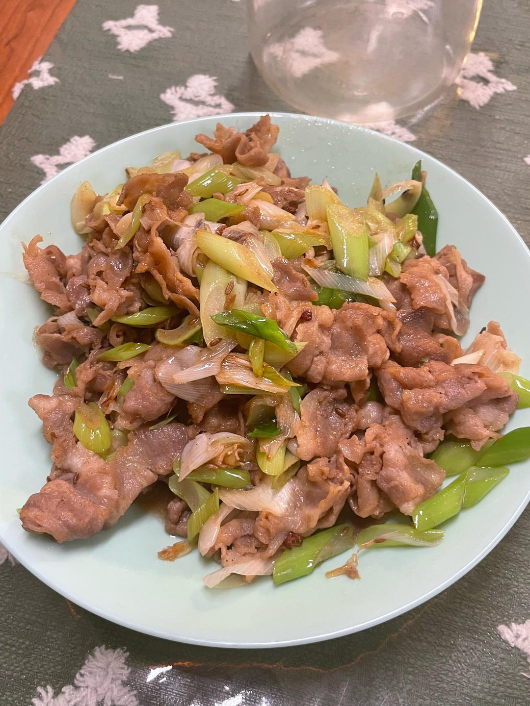 炒了20多年的葱爆羊肉