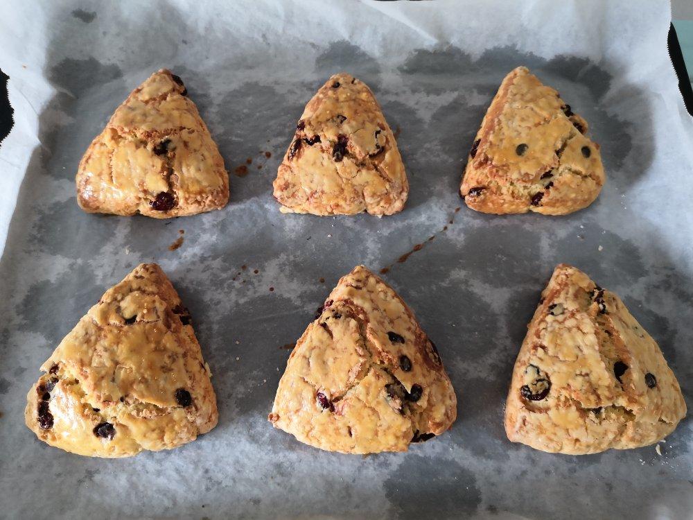 完胜星巴克的超美味酥脆司康 super easy crunched scone