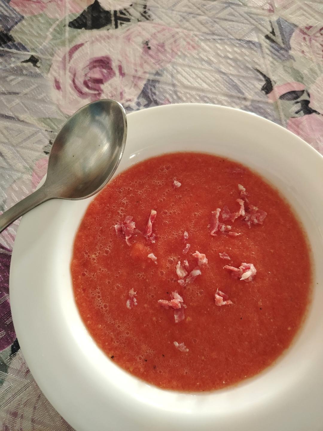 西班牙冰镇番茄汤Salmorejo