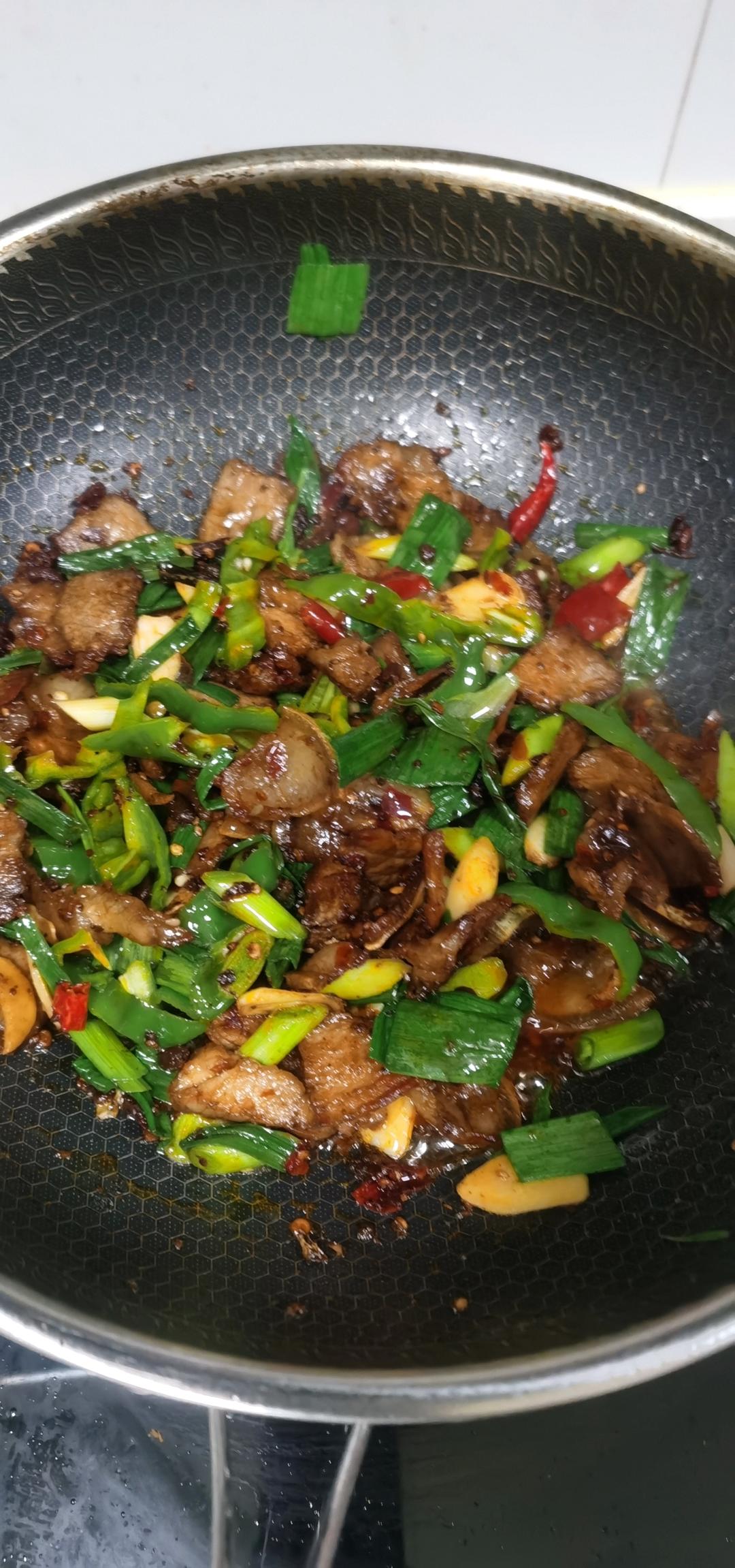 厨师长教你：“回锅肉”的正宗做法，先收藏