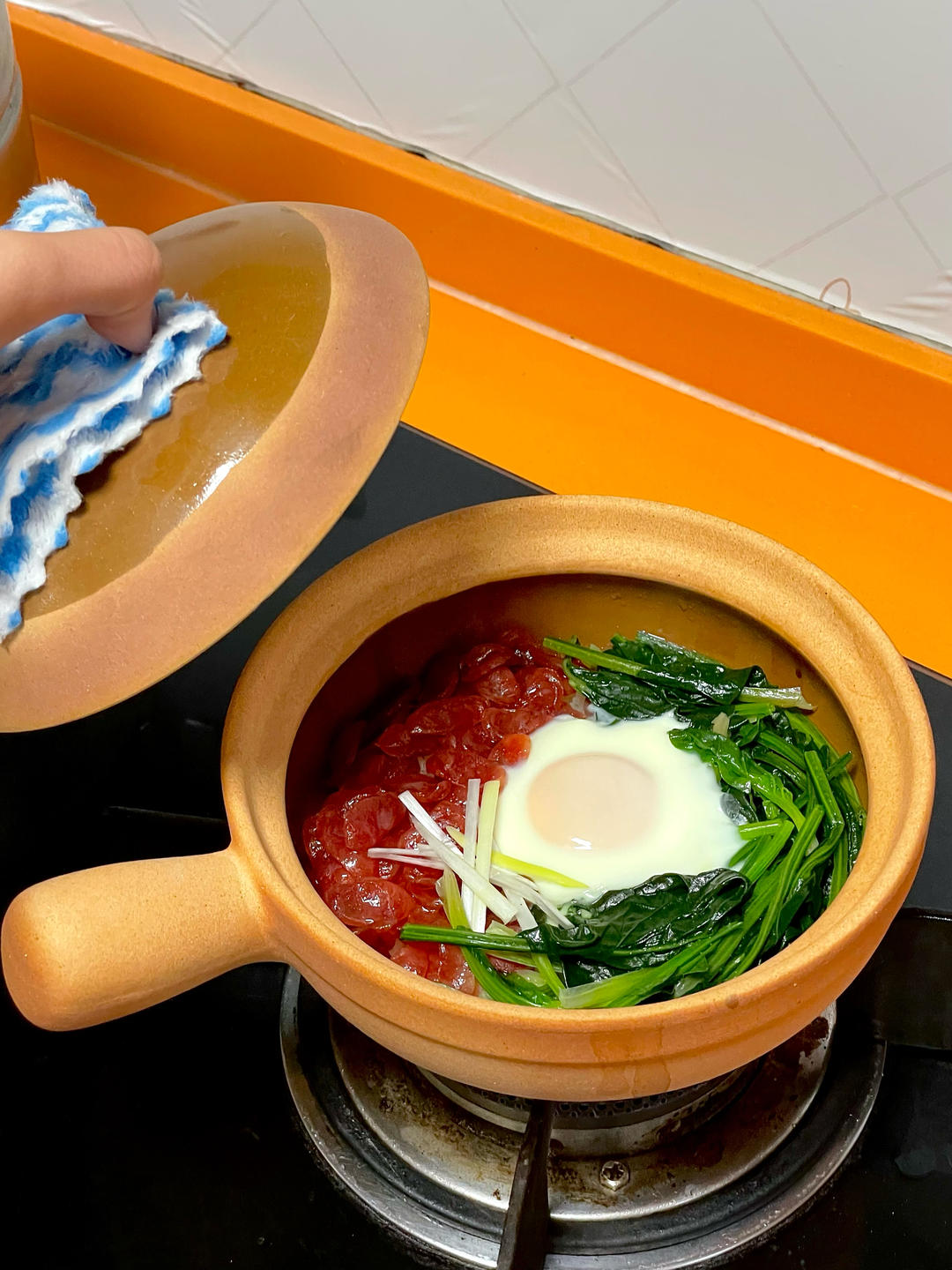 保姆级的「腊味煲仔饭2.0」加强版来了，地道老广味～