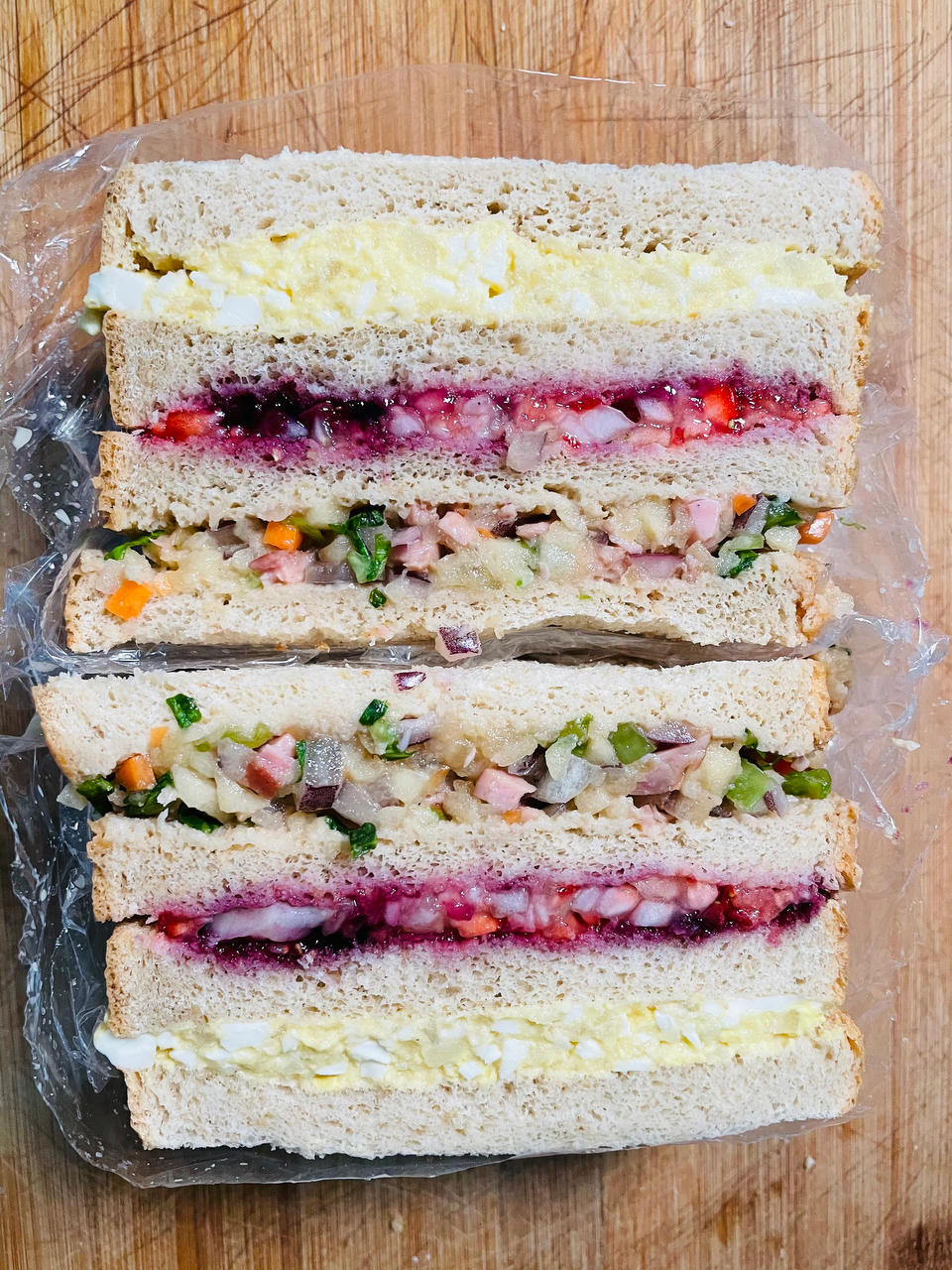 超火的韩国人气idol三明治