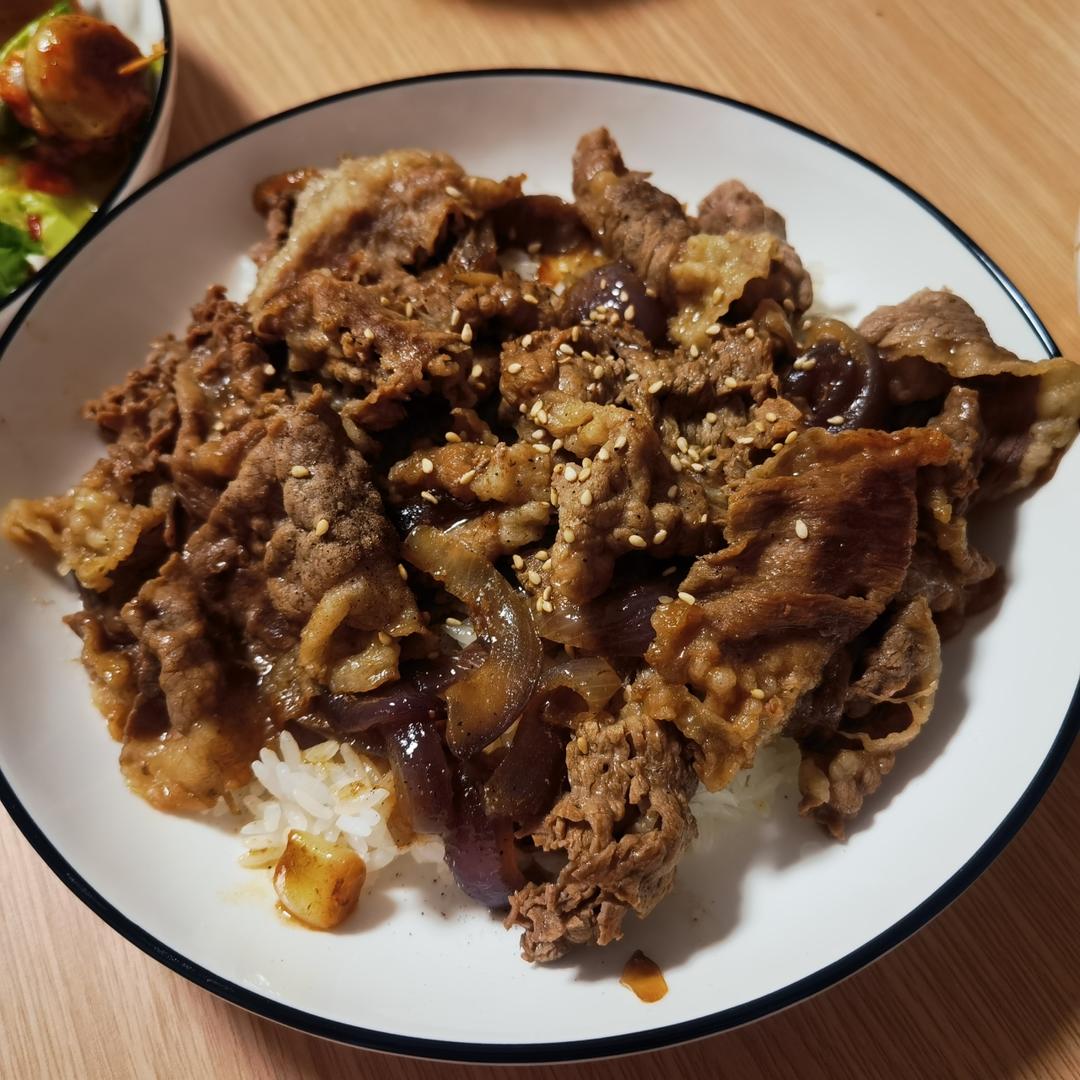 零失的日式肥牛饭✔绝绝子