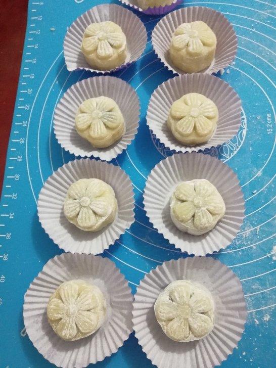 彩色冰皮月饼