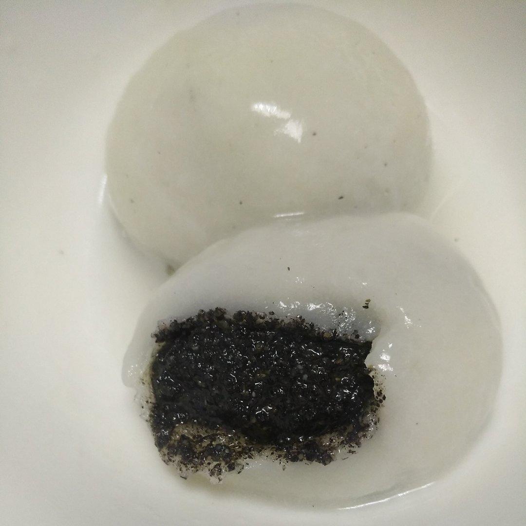 黑芝麻汤圆