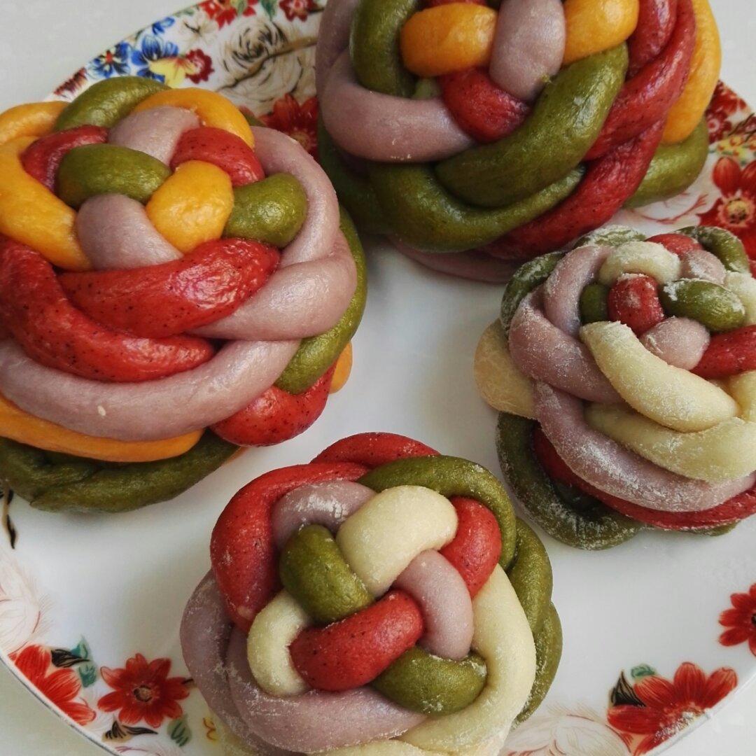 可里可里可里巴巴变做的彩色绣球馒头