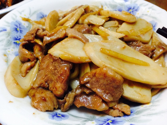 杏鲍菇炒肉片