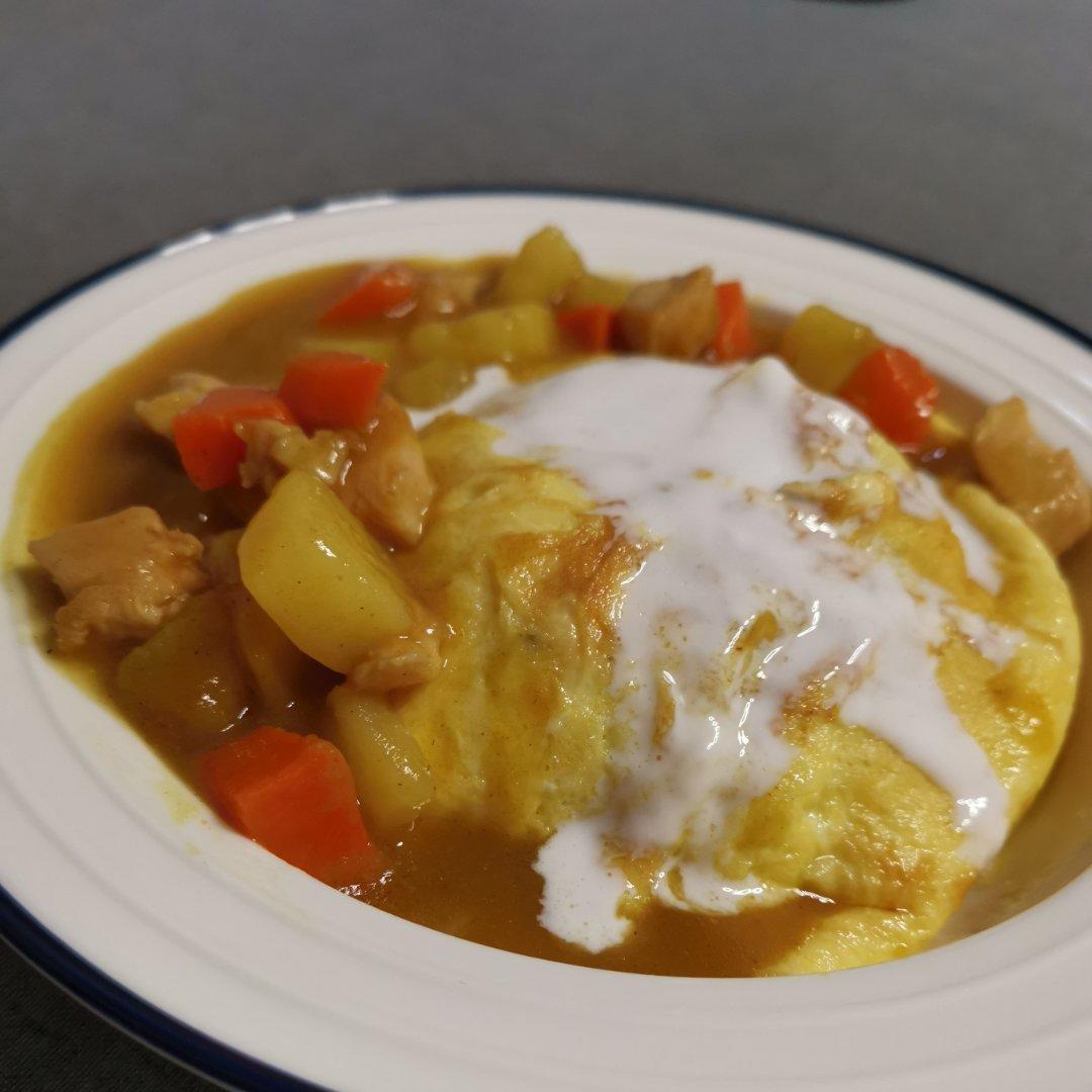 日式咖喱鸡蛋包饭