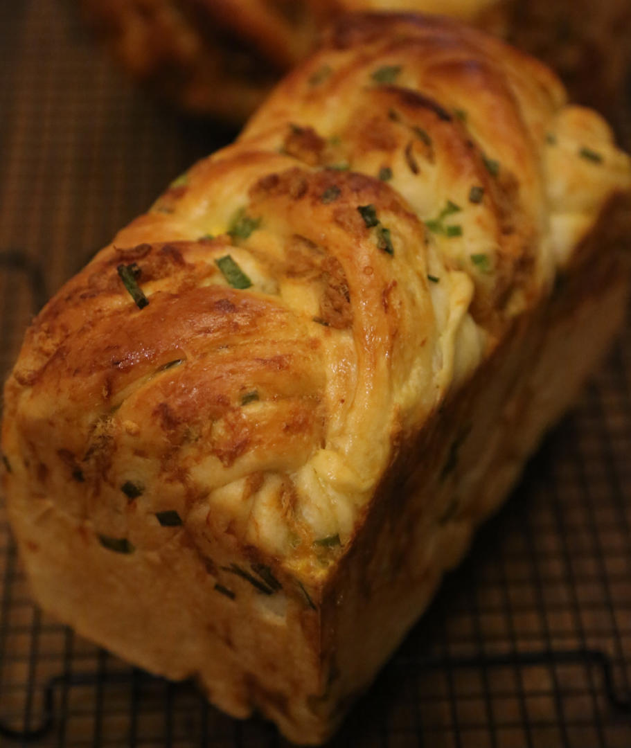 香葱肉松手撕吐司