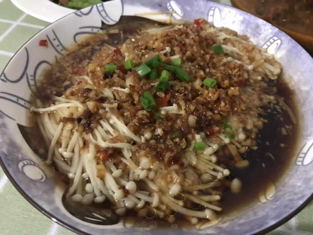 蒜蓉蒸金针菇