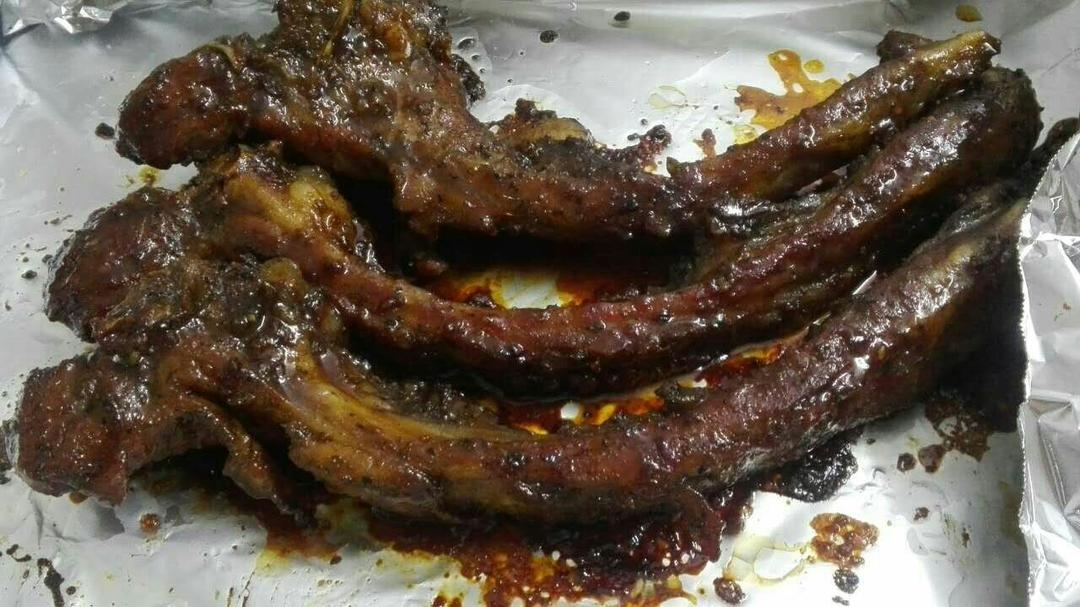 蜜汁烤肋排