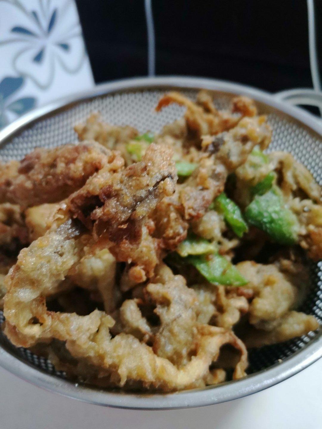 干炸蘑菇的做法，大人小孩都喜欢