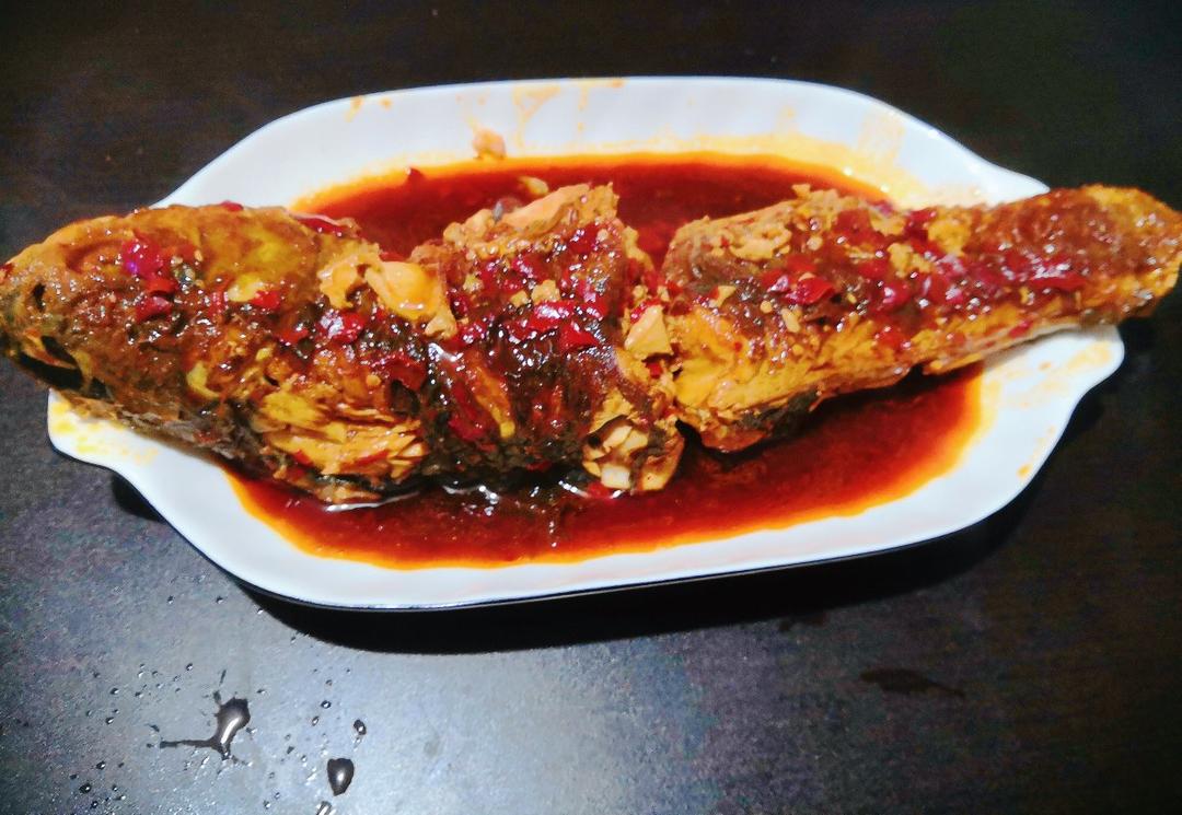红烧鲤鱼、草鱼