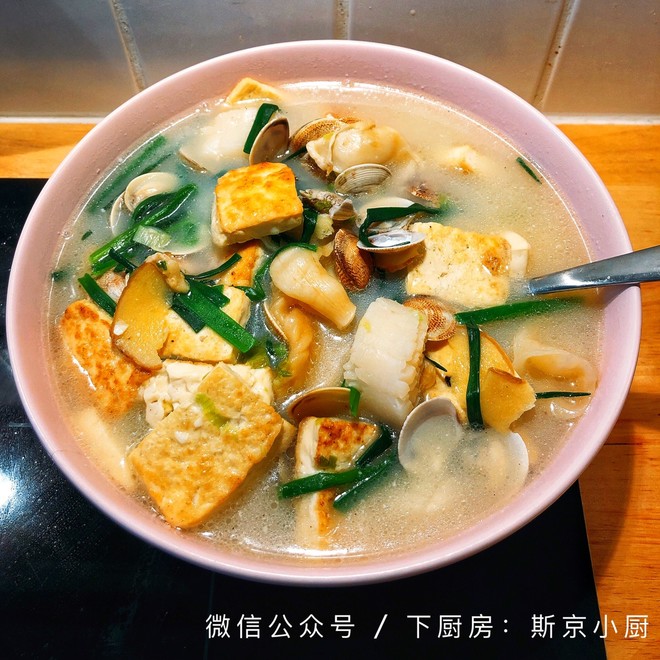 海鲜豆腐煲的做法步骤图 海鲜豆腐煲怎么做好吃 斯京小厨 下厨房 海鲜豆腐煲的做法步骤图 海鲜豆腐煲怎么做好吃 斯京小厨 下厨房