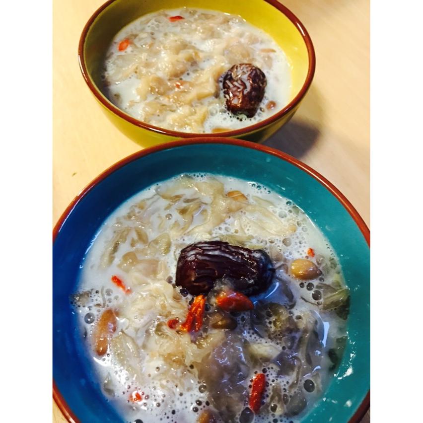 牛奶炖花生