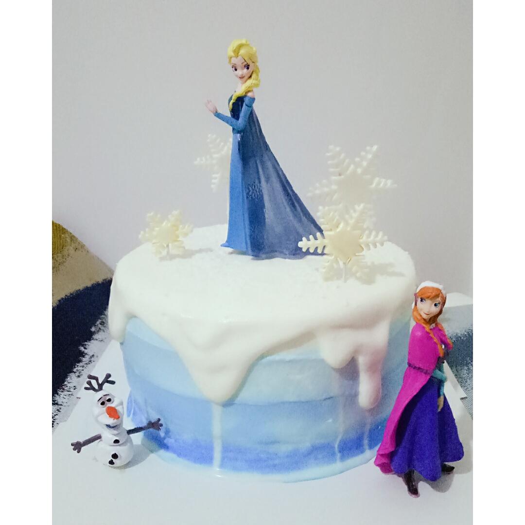 冰雪奇缘主题双层蛋糕--Frozen艾莎
