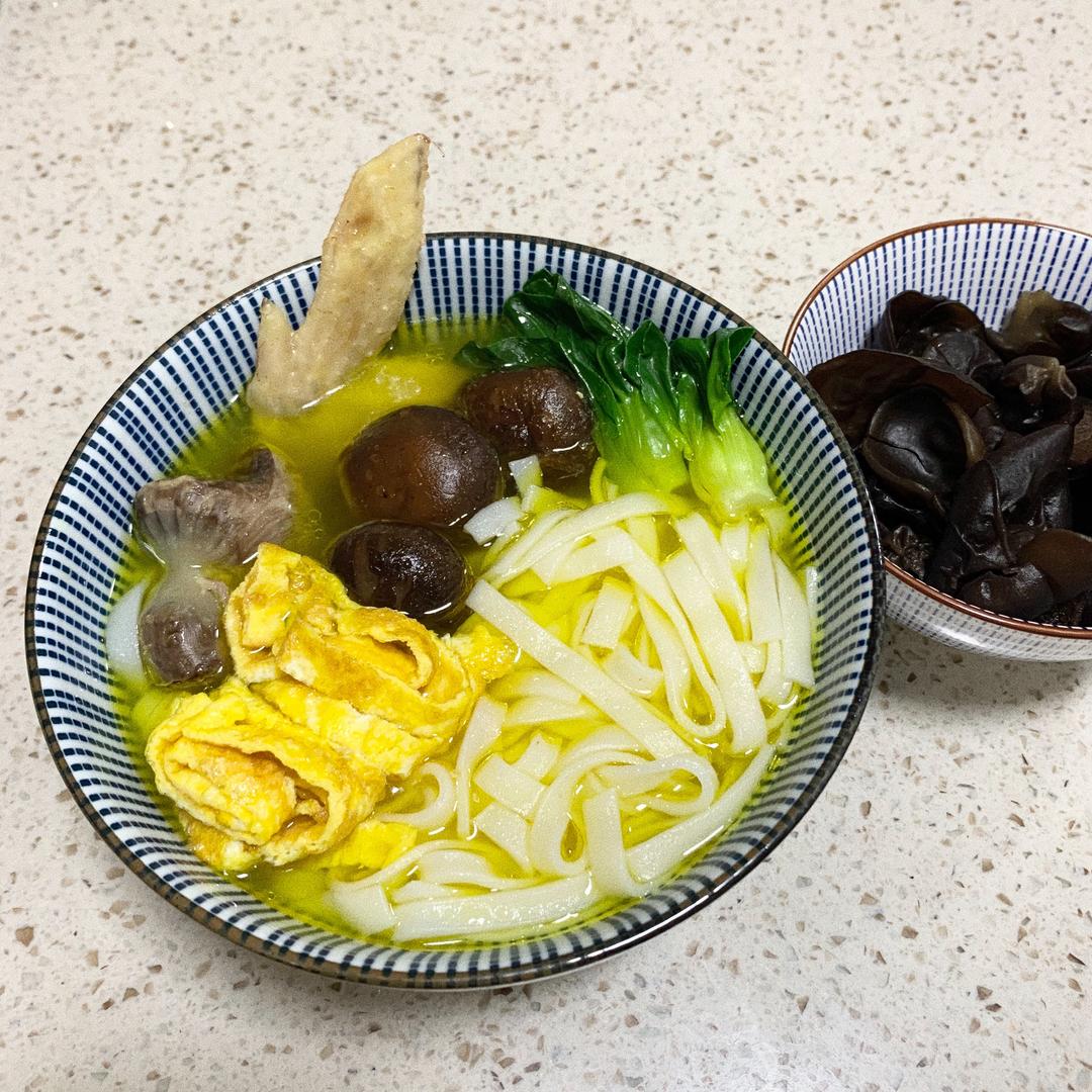 鸡汤扬米面（老乡鸡家庭版）的做法