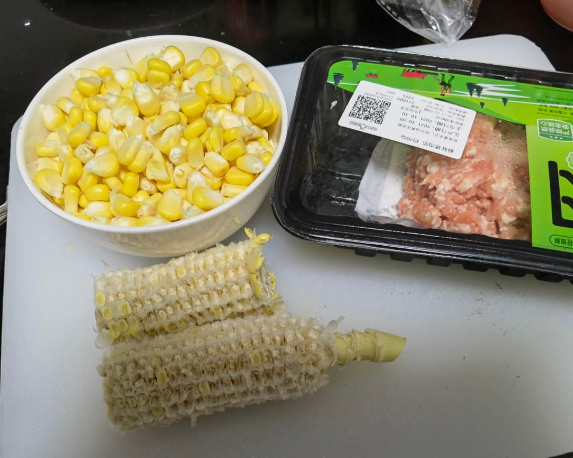肉末玉米的做法 步骤1