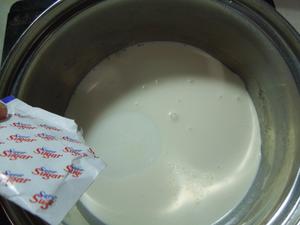 意式酸奶布丁：我爱浓郁奶香的做法 步骤3