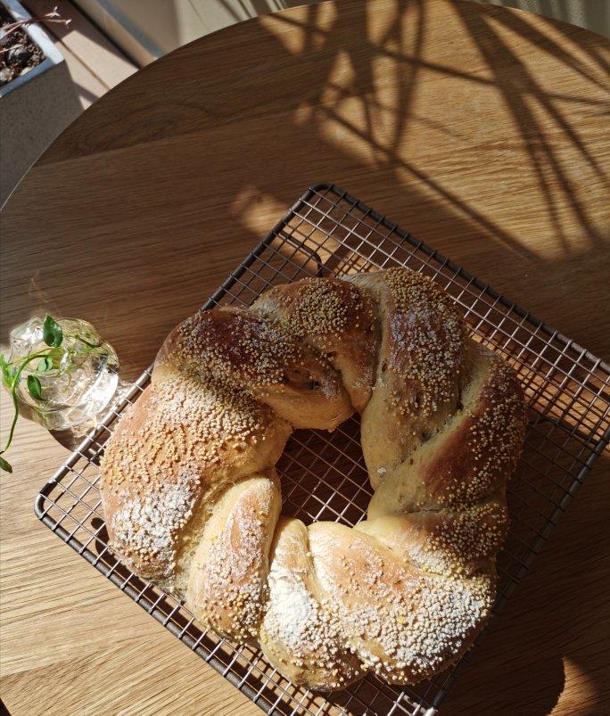 一口入魂的皇冠小米面包