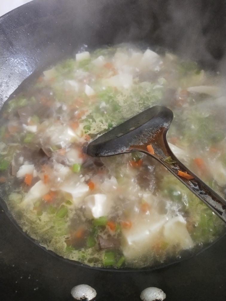 鸭血豆腐芹菜羹（快手菜简单）的做法 步骤7