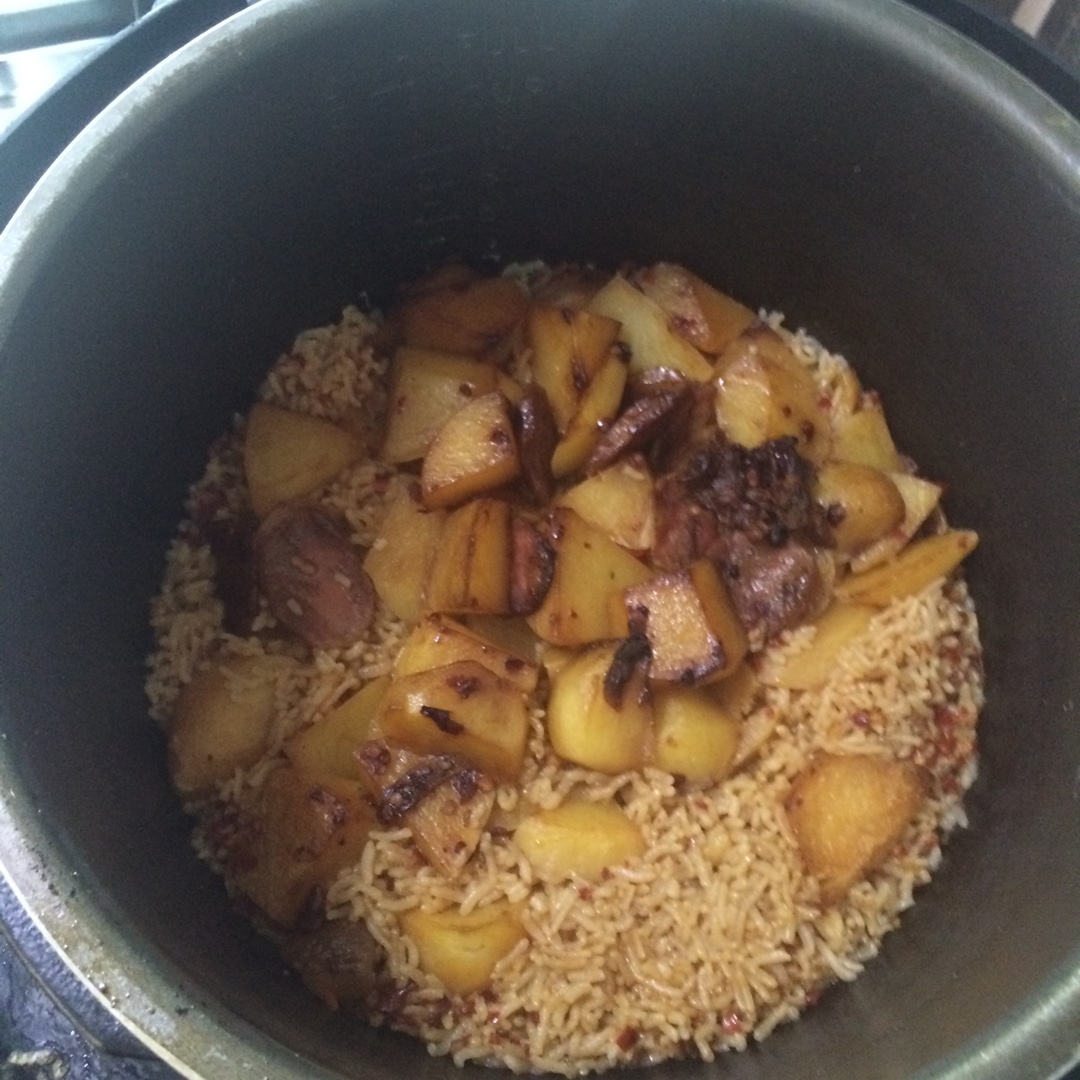 土豆焖饭（电饭锅版）