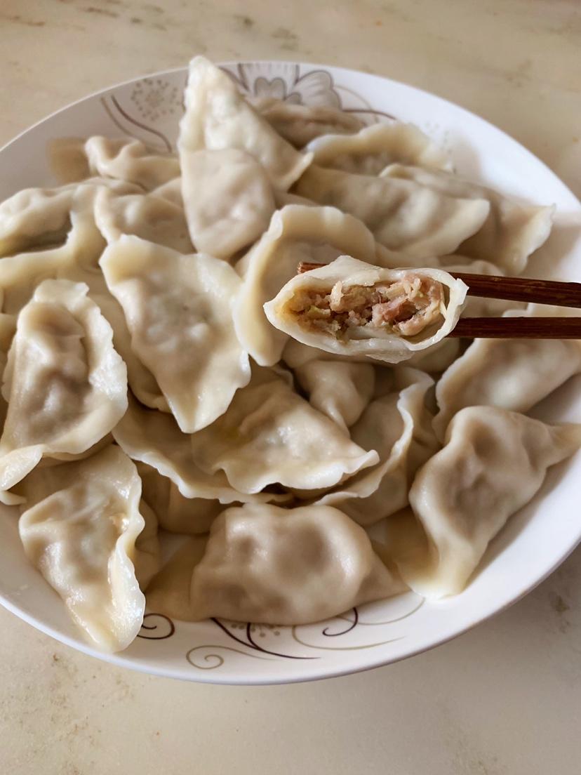 芹菜虾仁猪肉饺