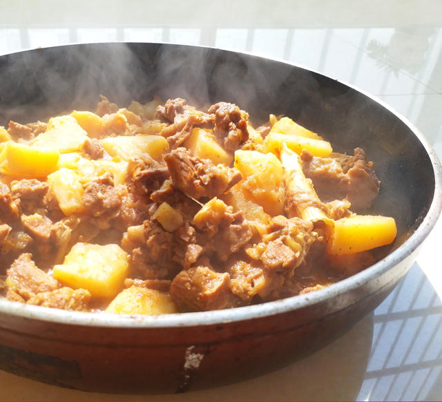 番茄土豆炖牛腩